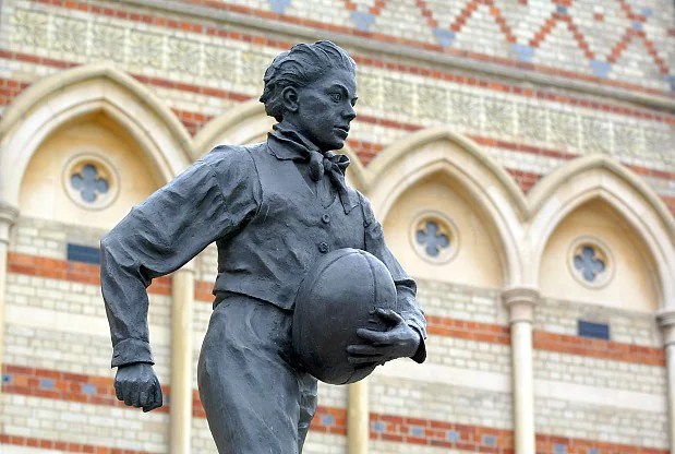 Chasing the Egg: A Short History of the Rugby&nbsp;Ball